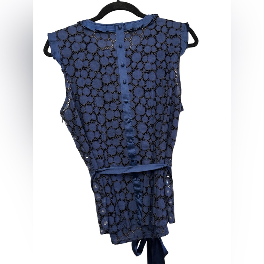 Bebe Navy Cotton Eyelet Lace & Silk Trim, Tie-Waist Blouse - L - Picture 3 of 6